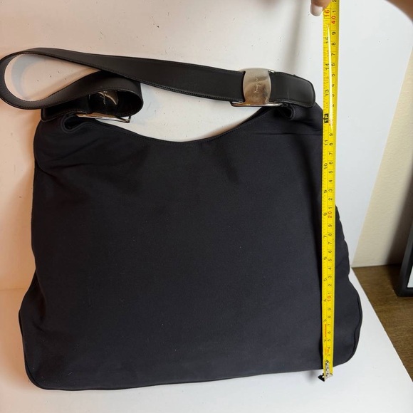 Salvatore Ferragamo Vala Shoulder Bag Nylon Black - Picture 3 of 11